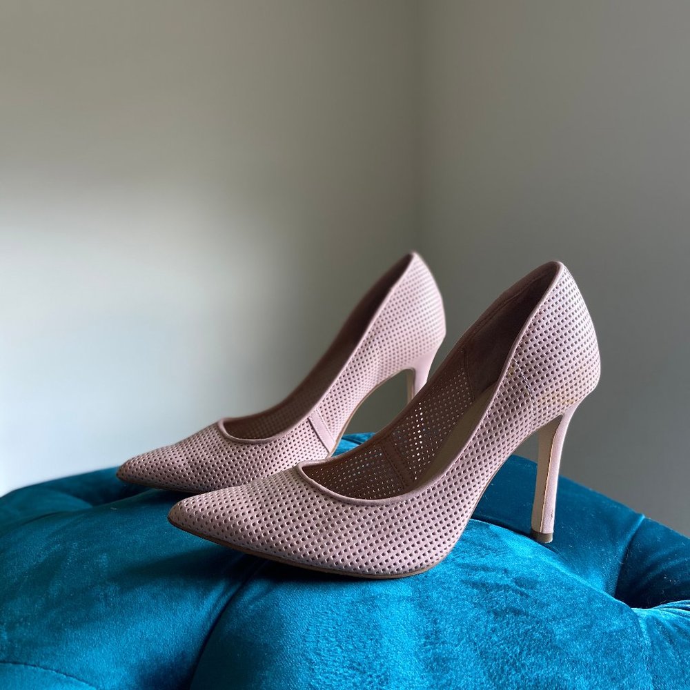 GUESS 4-inch Heels